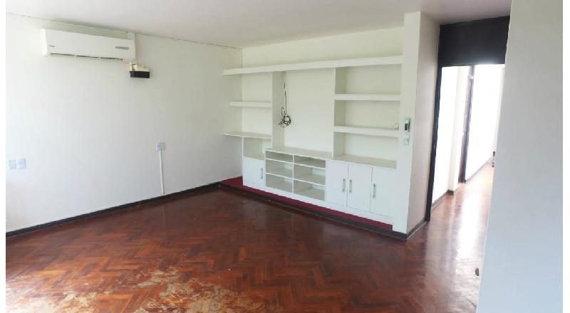 ALQUILER DE CASA DE 2 PISOS EN LOS SAUCES - SANTA VICTORIA